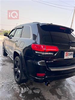 جیپ گراند شیرۆکی